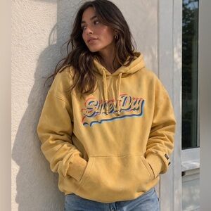 Super dry women’s hoodie size medium